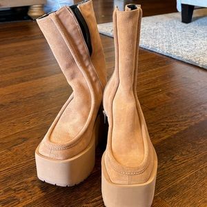 NEVER WORN paloma barcelo tall tan suede boots
